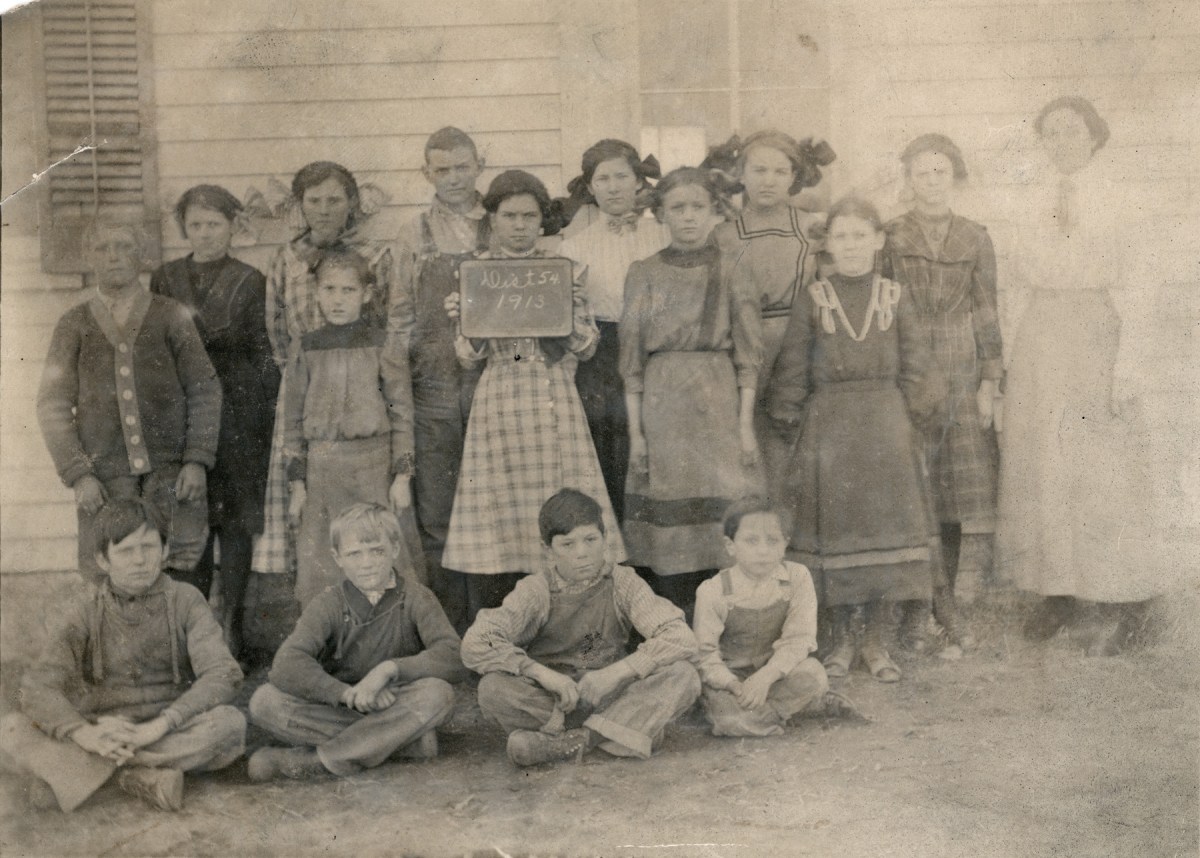 District 54 - Mainey School - 1913
