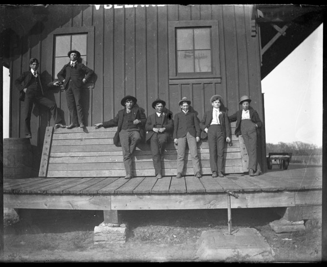 durso-g2-v-men-at-depot969